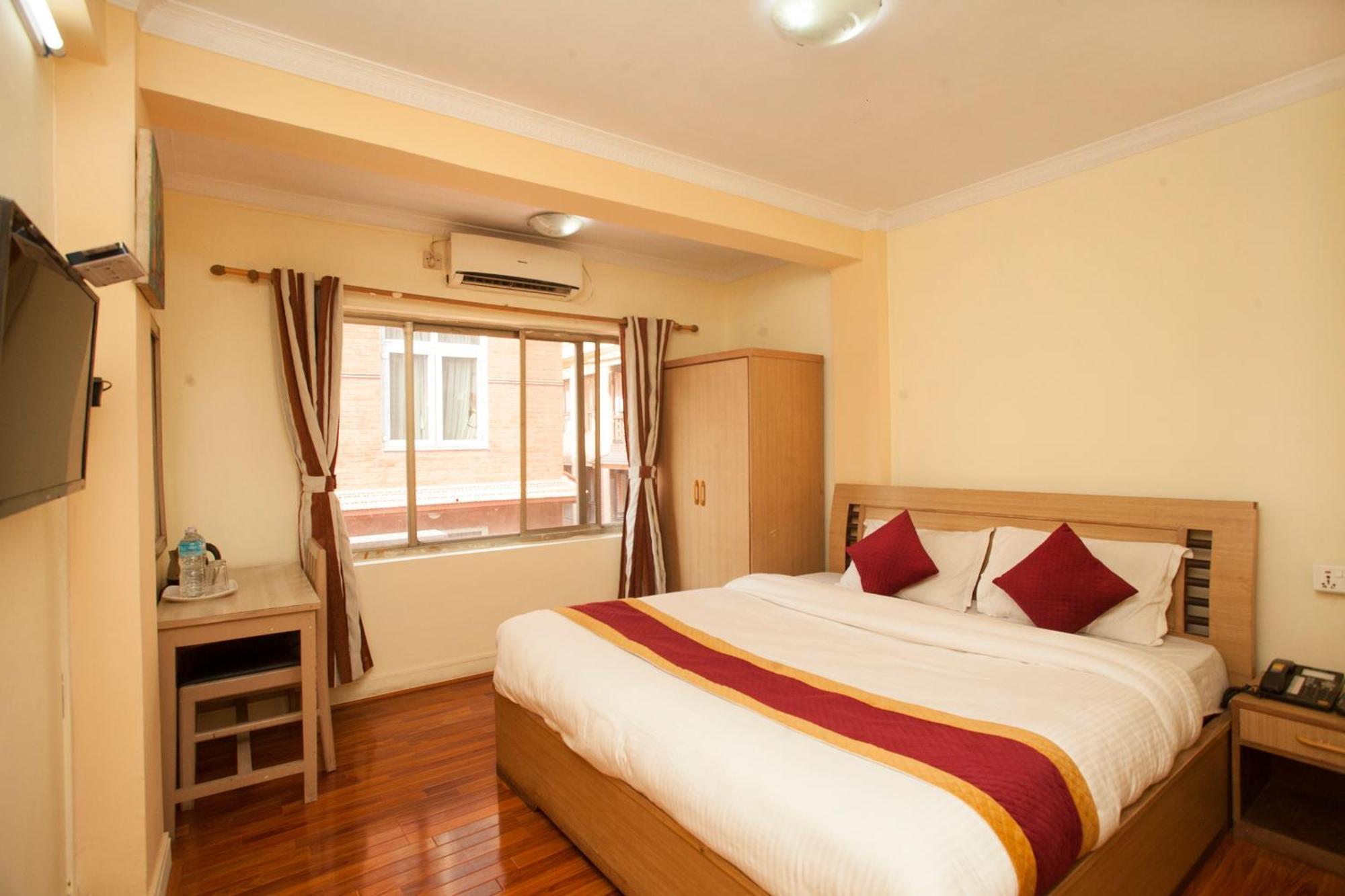 Hotel Mountain Gateway Kathmandu Esterno foto