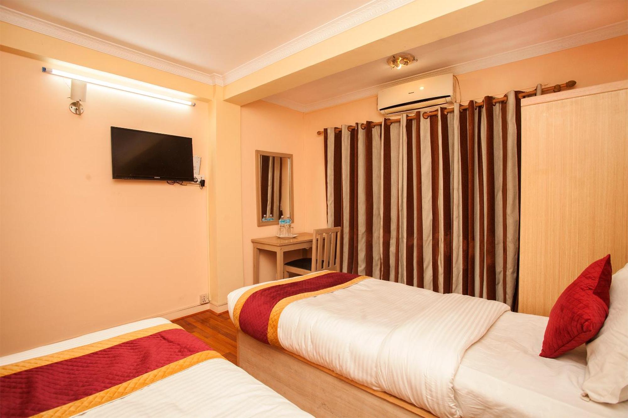 Hotel Mountain Gateway Kathmandu Esterno foto