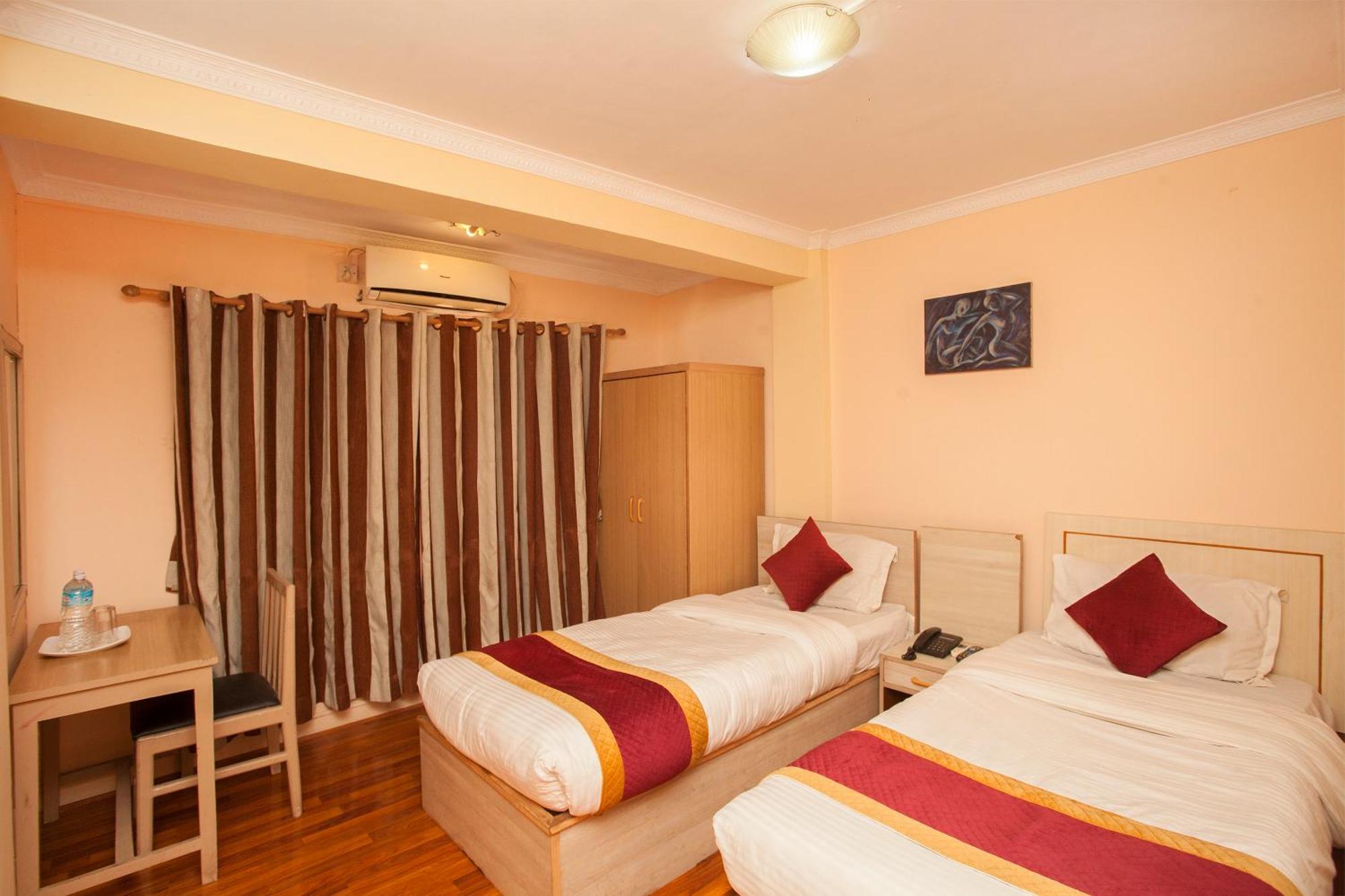 Hotel Mountain Gateway Kathmandu Esterno foto