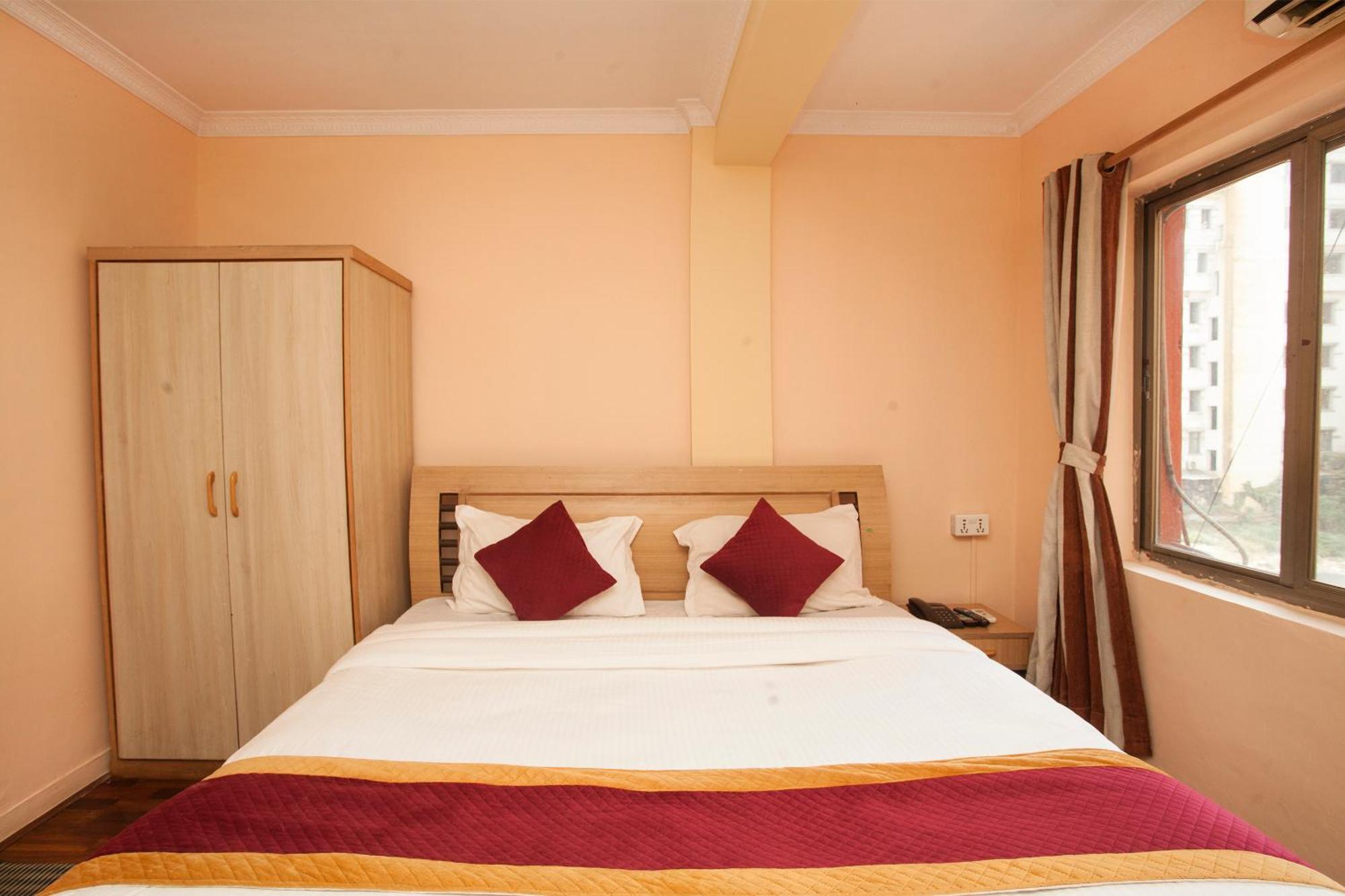 Hotel Mountain Gateway Kathmandu Esterno foto