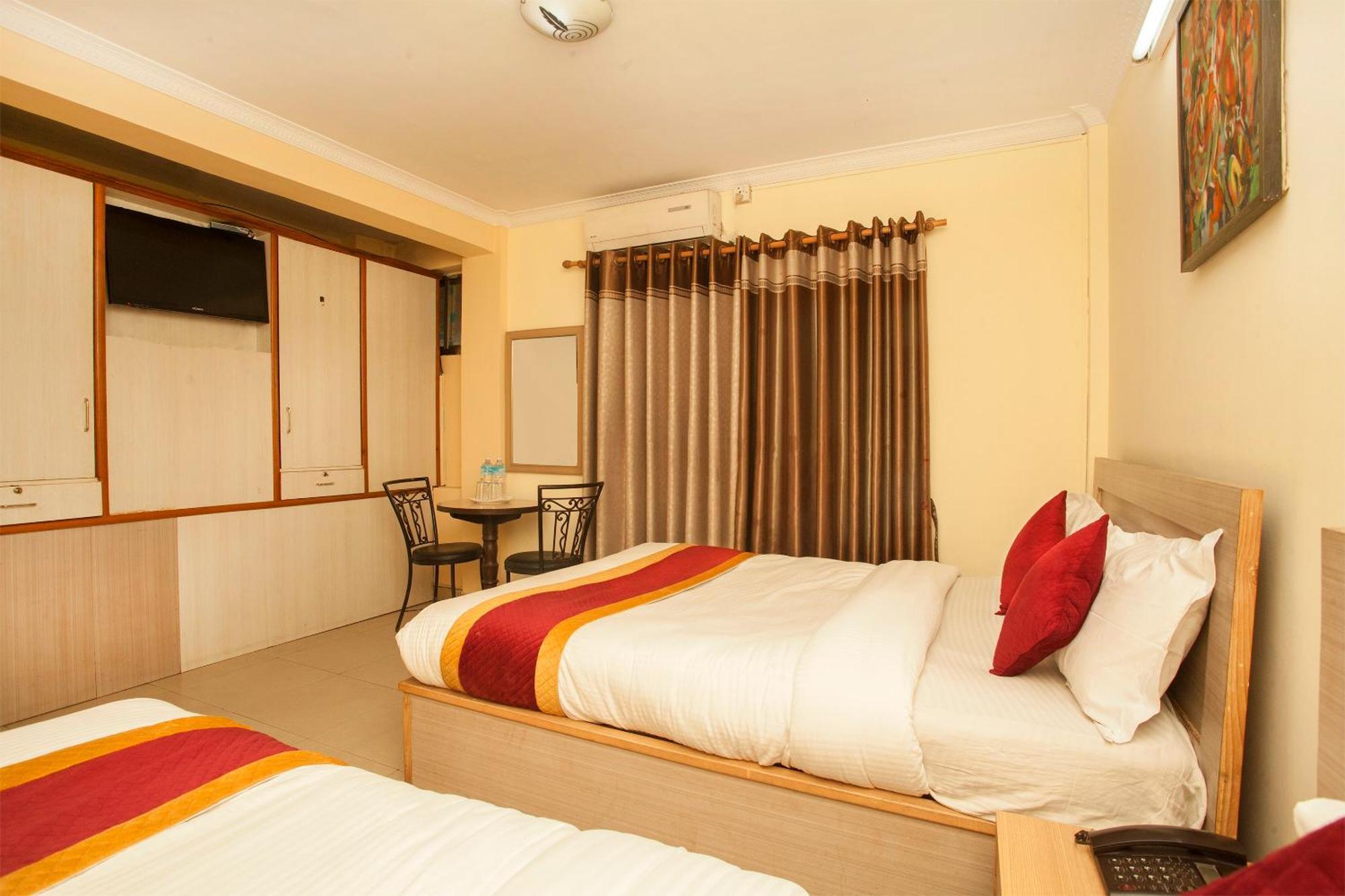Hotel Mountain Gateway Kathmandu Esterno foto