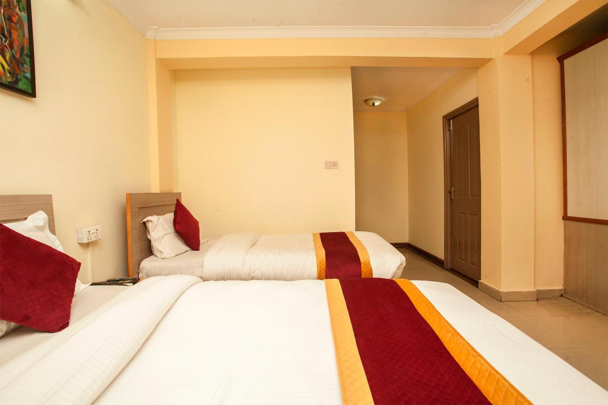 Hotel Mountain Gateway Kathmandu Esterno foto